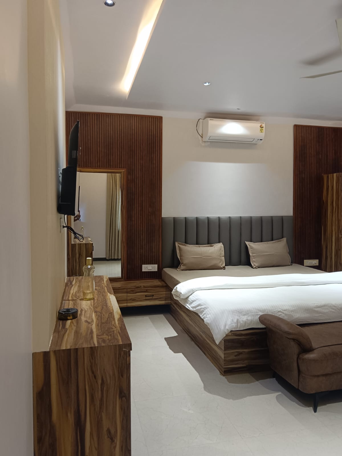 WhatsApp Image 2026-03-25 at 11.53.47 AM